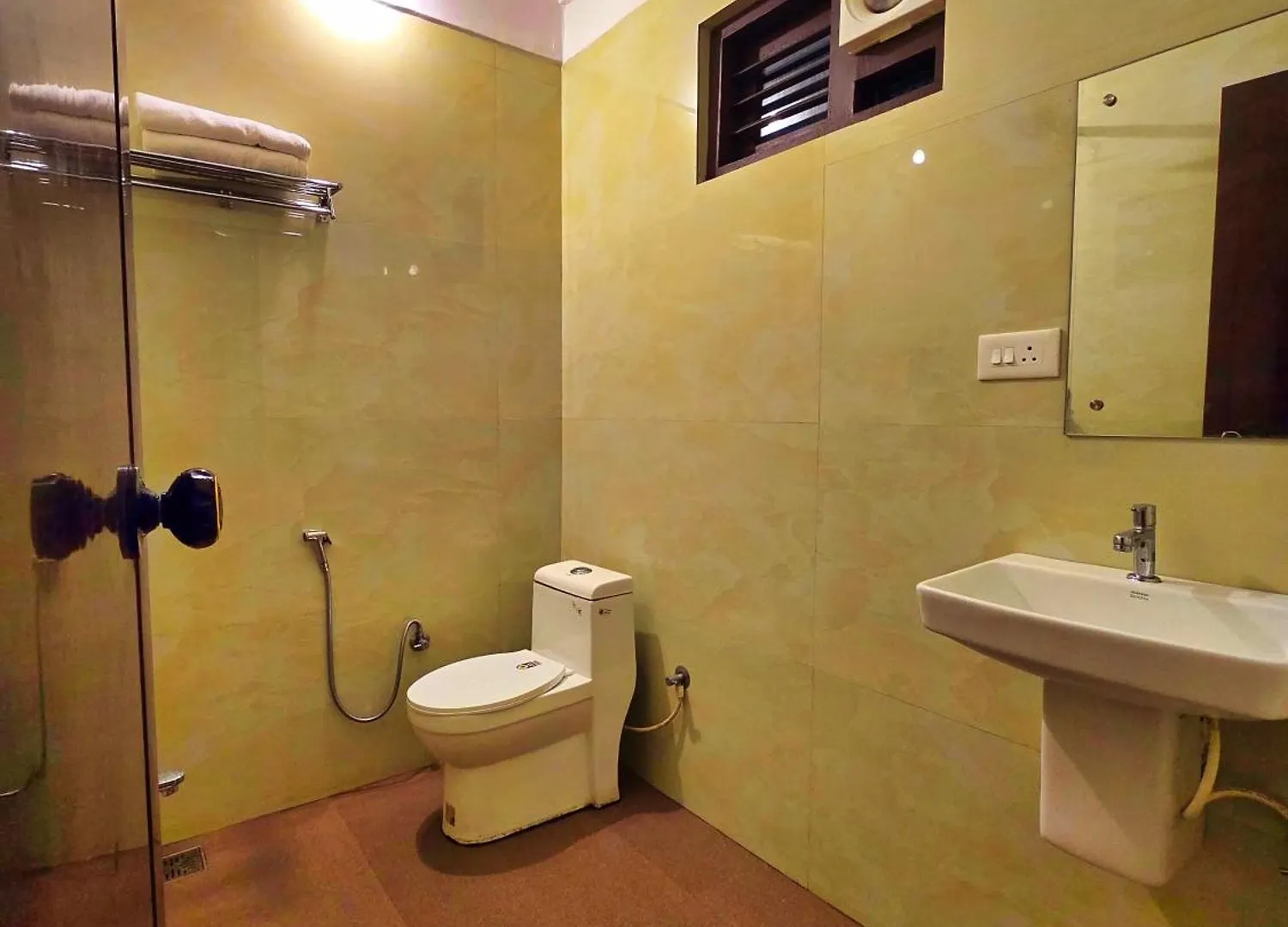 Hotel Bob Green Aura Sultan Bathery Indie